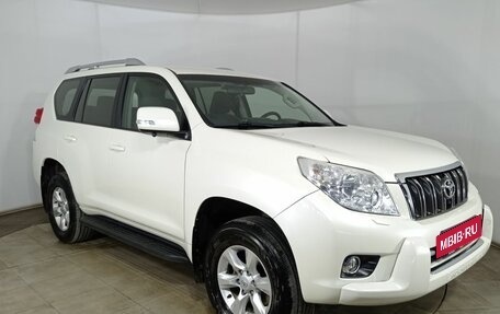 Toyota Land Cruiser Prado 150 рестайлинг 2, 2013 год, 3 290 000 рублей, 3 фотография