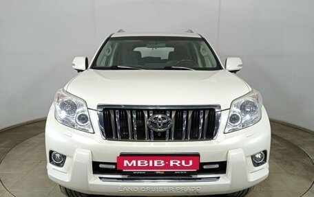 Toyota Land Cruiser Prado 150 рестайлинг 2, 2013 год, 3 290 000 рублей, 2 фотография