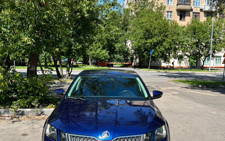 Skoda Octavia, 2017 год, 1 890 000 рублей, 2 фотография