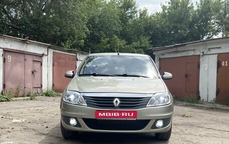 Renault Logan I, 2012 год, 650 000 рублей, 1 фотография