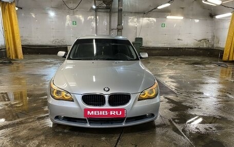 BMW 5 серия, 2004 год, 1 015 000 рублей, 5 фотография