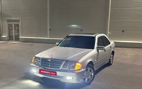 Mercedes-Benz C-Класс, 1997 год, 580 000 рублей, 1 фотография