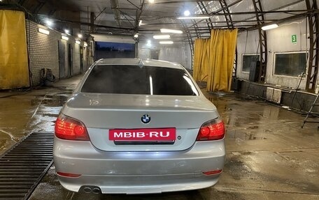 BMW 5 серия, 2004 год, 1 015 000 рублей, 12 фотография