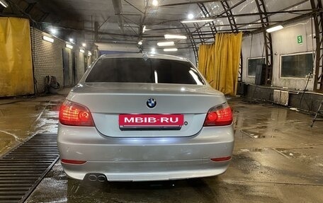 BMW 5 серия, 2004 год, 1 015 000 рублей, 11 фотография