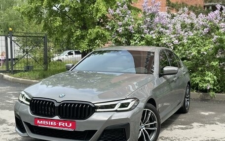 BMW 5 серия, 2021 год, 6 100 000 рублей, 2 фотография