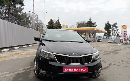 KIA Rio III рестайлинг, 2015 год, 1 050 000 рублей, 1 фотография