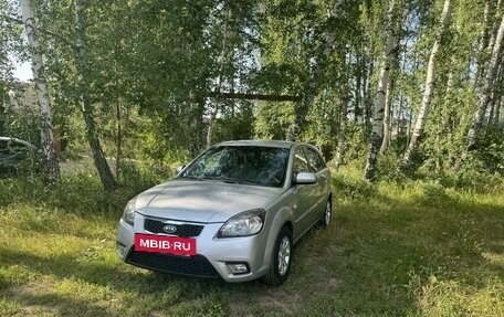 KIA Rio II, 2009 год, 655 000 рублей, 2 фотография