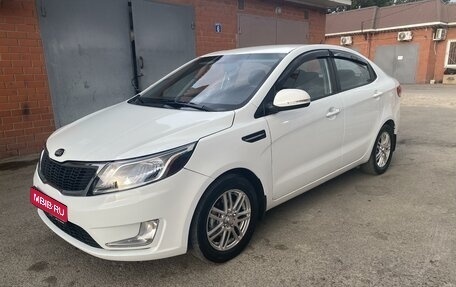 KIA Rio III рестайлинг, 2012 год, 945 000 рублей, 1 фотография