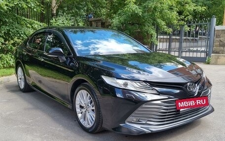 Toyota Camry, 2020 год, 3 400 000 рублей, 5 фотография