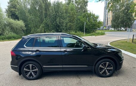 Volkswagen Tiguan II, 2018 год, 3 100 000 рублей, 2 фотография