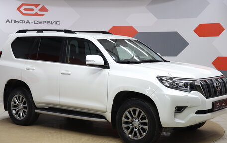 Toyota Land Cruiser Prado 150 рестайлинг 2, 2018 год, 4 590 000 рублей, 3 фотография