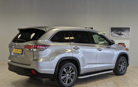 Toyota Highlander III, 2014 год, 2 799 500 рублей, 7 фотография