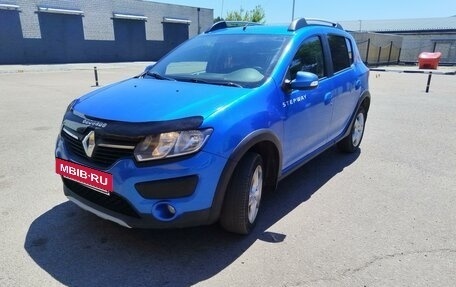 Renault Sandero II рестайлинг, 2018 год, 1 240 000 рублей, 2 фотография