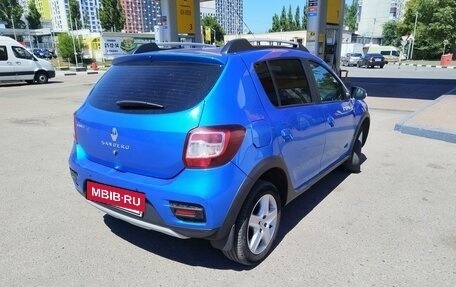 Renault Sandero II рестайлинг, 2018 год, 1 240 000 рублей, 3 фотография