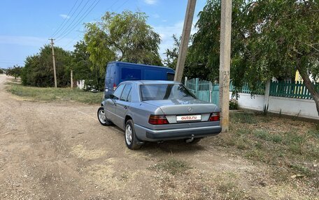 Mercedes-Benz W124, 1992 год, 300 000 рублей, 3 фотография