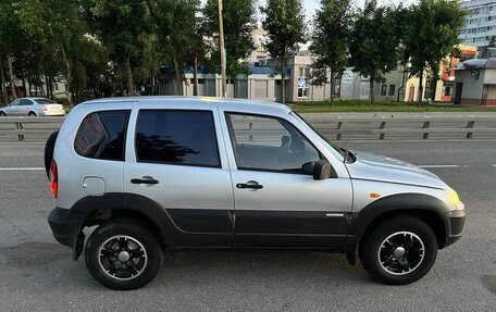 Chevrolet Niva I рестайлинг, 2009 год, 475 000 рублей, 5 фотография