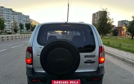 Chevrolet Niva I рестайлинг, 2009 год, 475 000 рублей, 7 фотография