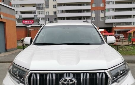 Toyota Land Cruiser Prado 150 рестайлинг 2, 2020 год, 6 100 000 рублей, 4 фотография