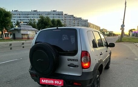 Chevrolet Niva I рестайлинг, 2009 год, 475 000 рублей, 6 фотография