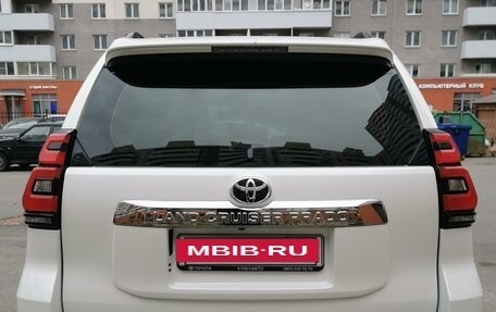 Toyota Land Cruiser Prado 150 рестайлинг 2, 2020 год, 6 100 000 рублей, 7 фотография