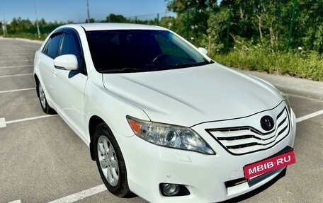 Toyota Camry, 2010 год, 1 395 000 рублей, 5 фотография