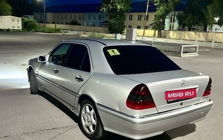 Mercedes-Benz C-Класс, 1997 год, 580 000 рублей, 5 фотография