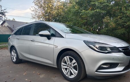 Opel Astra K, 2018 год, 1 190 000 рублей, 2 фотография