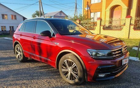 Volkswagen Tiguan II, 2017 год, 2 450 000 рублей, 3 фотография