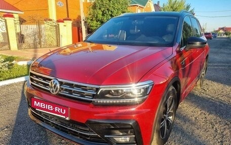 Volkswagen Tiguan II, 2017 год, 2 450 000 рублей, 2 фотография