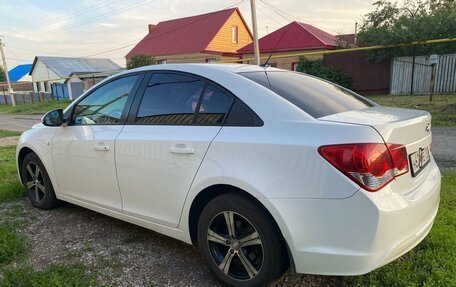 Chevrolet Cruze II, 2013 год, 830 000 рублей, 3 фотография