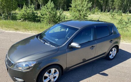 KIA cee'd I рестайлинг, 2010 год, 857 000 рублей, 2 фотография