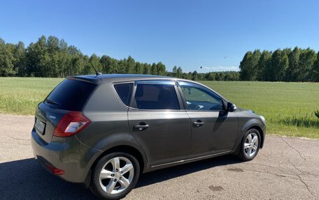 KIA cee'd I рестайлинг, 2010 год, 857 000 рублей, 7 фотография