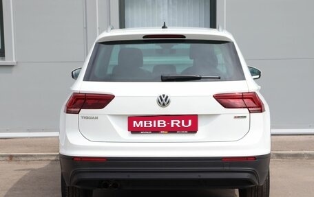 Volkswagen Tiguan II, 2019 год, 2 899 000 рублей, 6 фотография