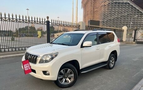 Toyota Land Cruiser Prado 150 рестайлинг 2, 2010 год, 3 340 000 рублей, 2 фотография