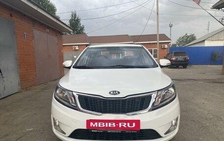 KIA Rio III рестайлинг, 2012 год, 945 000 рублей, 2 фотография