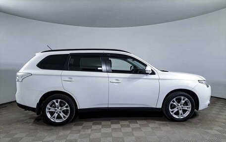 Mitsubishi Outlander III рестайлинг 3, 2013 год, 1 518 300 рублей, 4 фотография