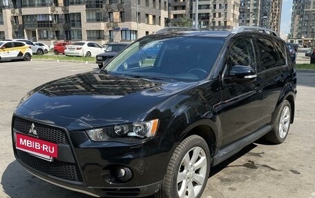 Mitsubishi Outlander III рестайлинг 3, 2010 год, 1 300 000 рублей, 2 фотография