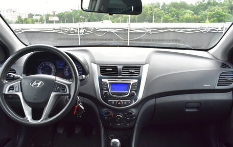 Hyundai Solaris II рестайлинг, 2013 год, 649 000 рублей, 9 фотография