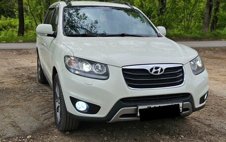 Hyundai Santa Fe III рестайлинг, 2011 год, 1 650 000 рублей, 2 фотография