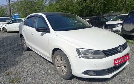 Volkswagen Jetta VI, 2014 год, 710 447 рублей, 3 фотография