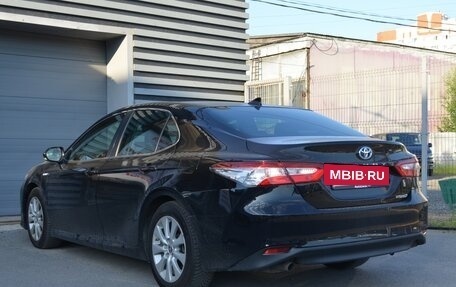 Toyota Camry, 2020 год, 3 849 000 рублей, 4 фотография