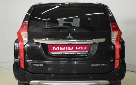 Mitsubishi Pajero Sport III рестайлинг, 2017 год, 2 374 000 рублей, 3 фотография