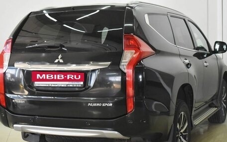 Mitsubishi Pajero Sport III рестайлинг, 2017 год, 2 374 000 рублей, 4 фотография