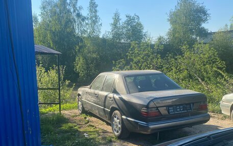 Mercedes-Benz E-Класс, 1992 год, 240 000 рублей, 5 фотография