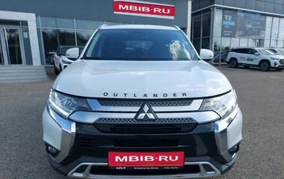 Mitsubishi Outlander III рестайлинг 3, 2019 год, 2 000 000 рублей, 1 фотография