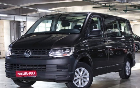 Volkswagen Caravelle T6 рестайлинг, 2016 год, 3 587 000 рублей, 1 фотография