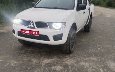 Mitsubishi L200 IV рестайлинг, 2011 год, 1 134 000 рублей, 1 фотография