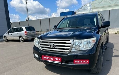 Toyota Land Cruiser 200, 2011 год, 3 250 000 рублей, 2 фотография