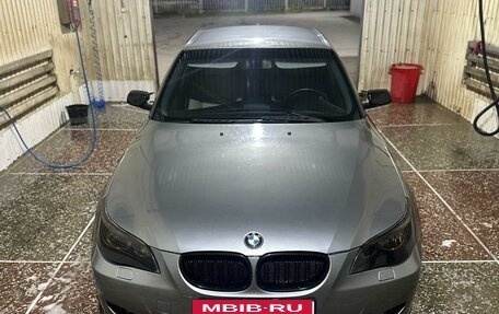 BMW 5 серия, 2003 год, 995 000 рублей, 3 фотография