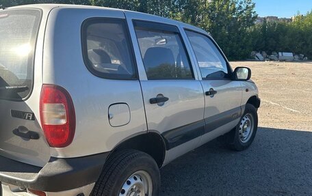 Chevrolet Niva I рестайлинг, 2004 год, 480 000 рублей, 6 фотография